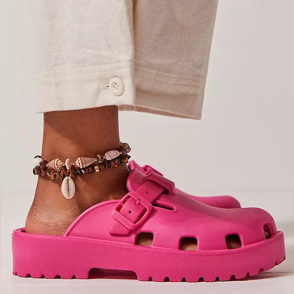 NEW Free People Karlie Buckle Clog - Picture 5 of 10